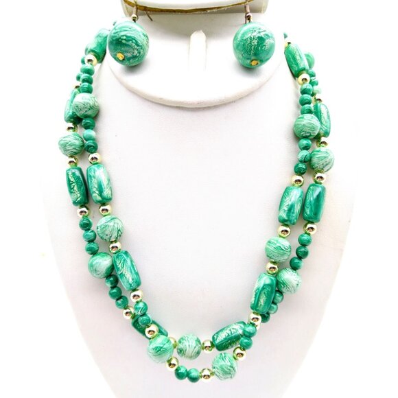Chic Vintage Beaded Parure, Green and White Swirl Lucite for a Marbled Look, Dou - Picture 3 of 3